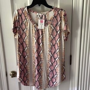 NWT BomBom Snake Print Short Sleeve Top